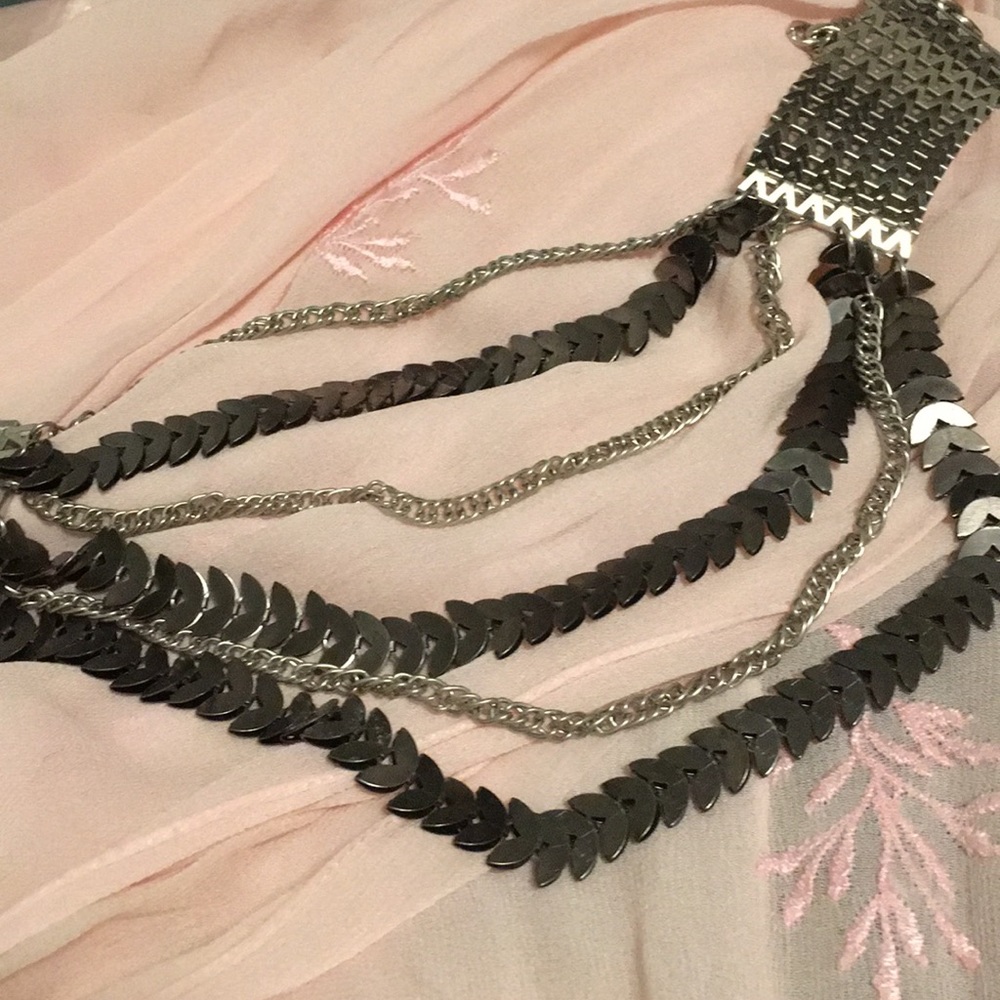 Arrow Head Chain Necklace - Picture 4 of 5